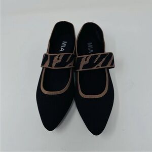 MIA Black Flats with Tan Trim